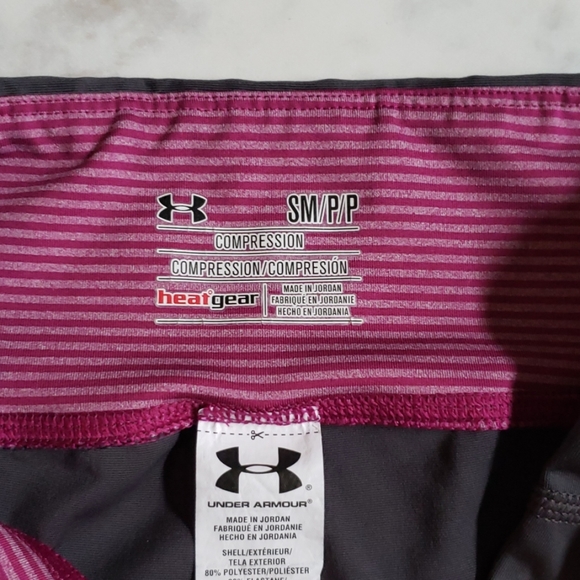 Under Armour compression crop leggings SM - Picture 3 of 4